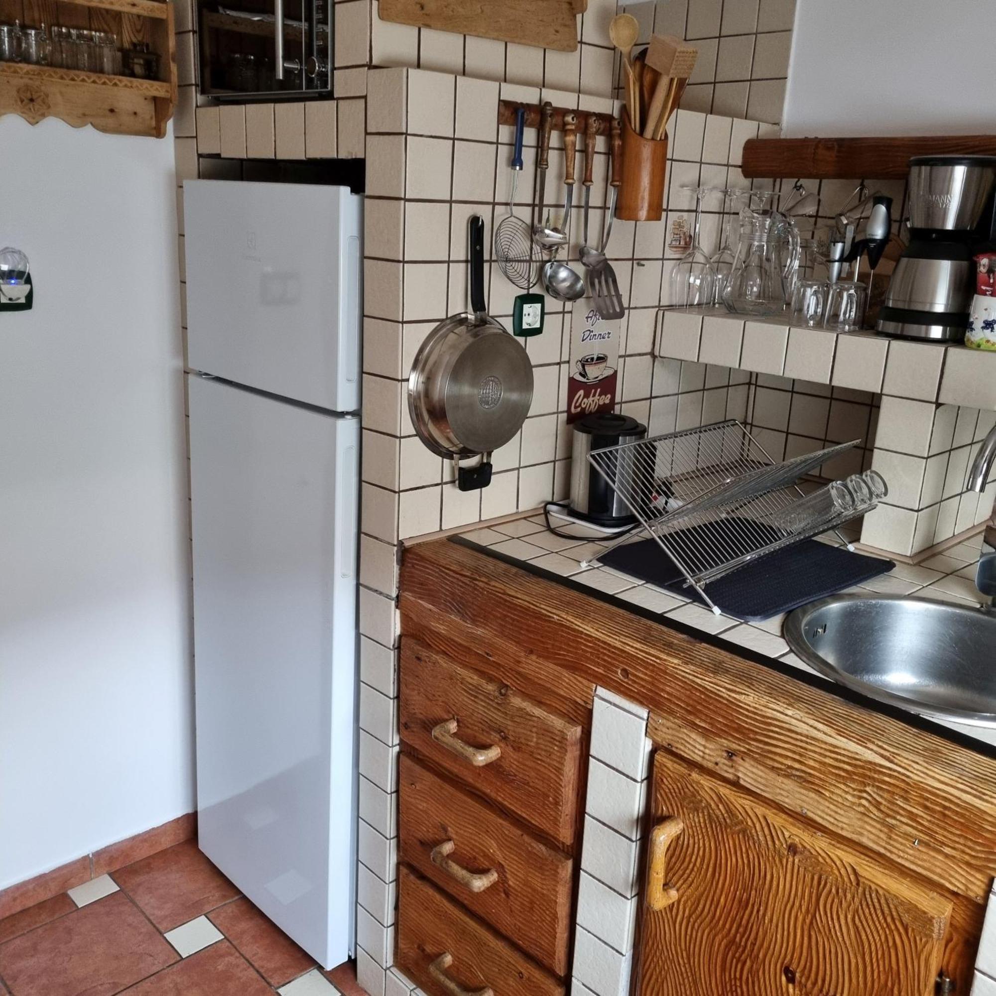 Kertvarosi Apartman Tiszaújváros Buitenkant foto