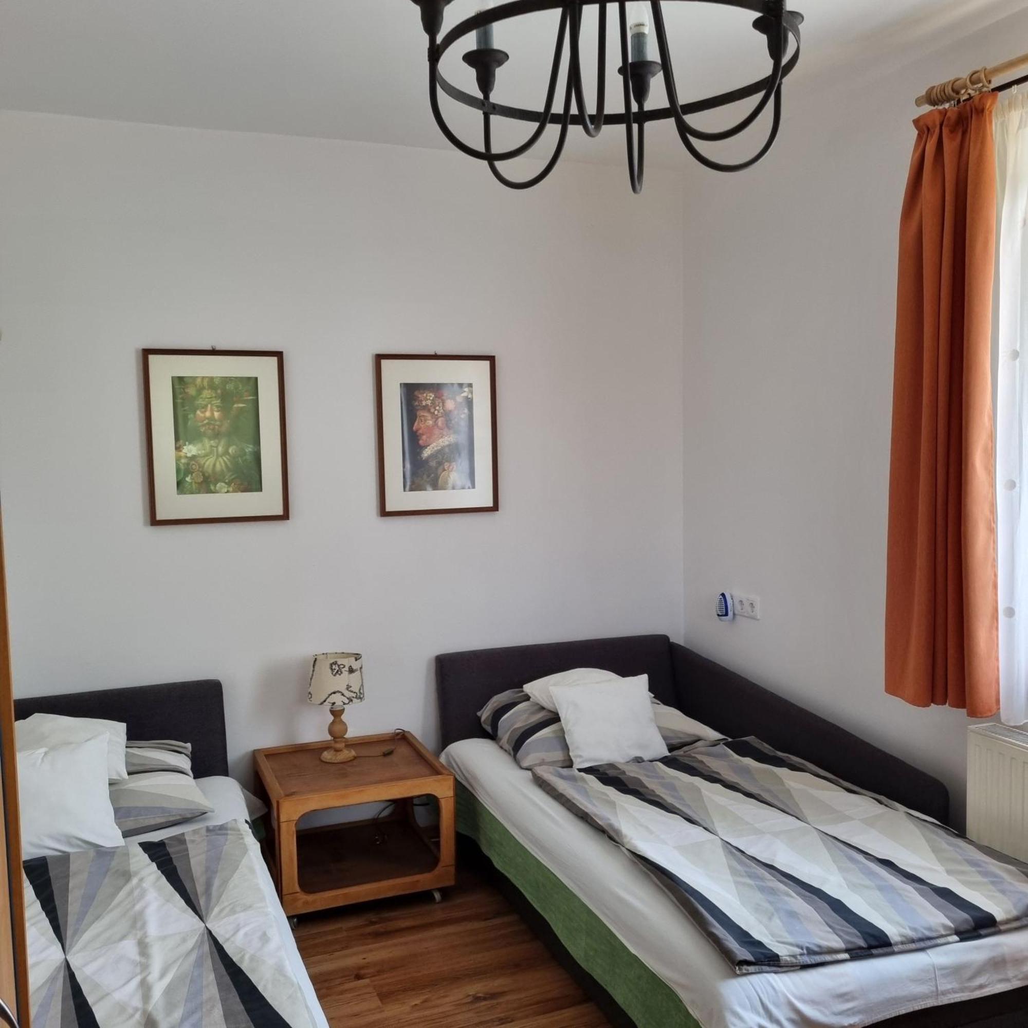 Kertvarosi Apartman Tiszaújváros Buitenkant foto