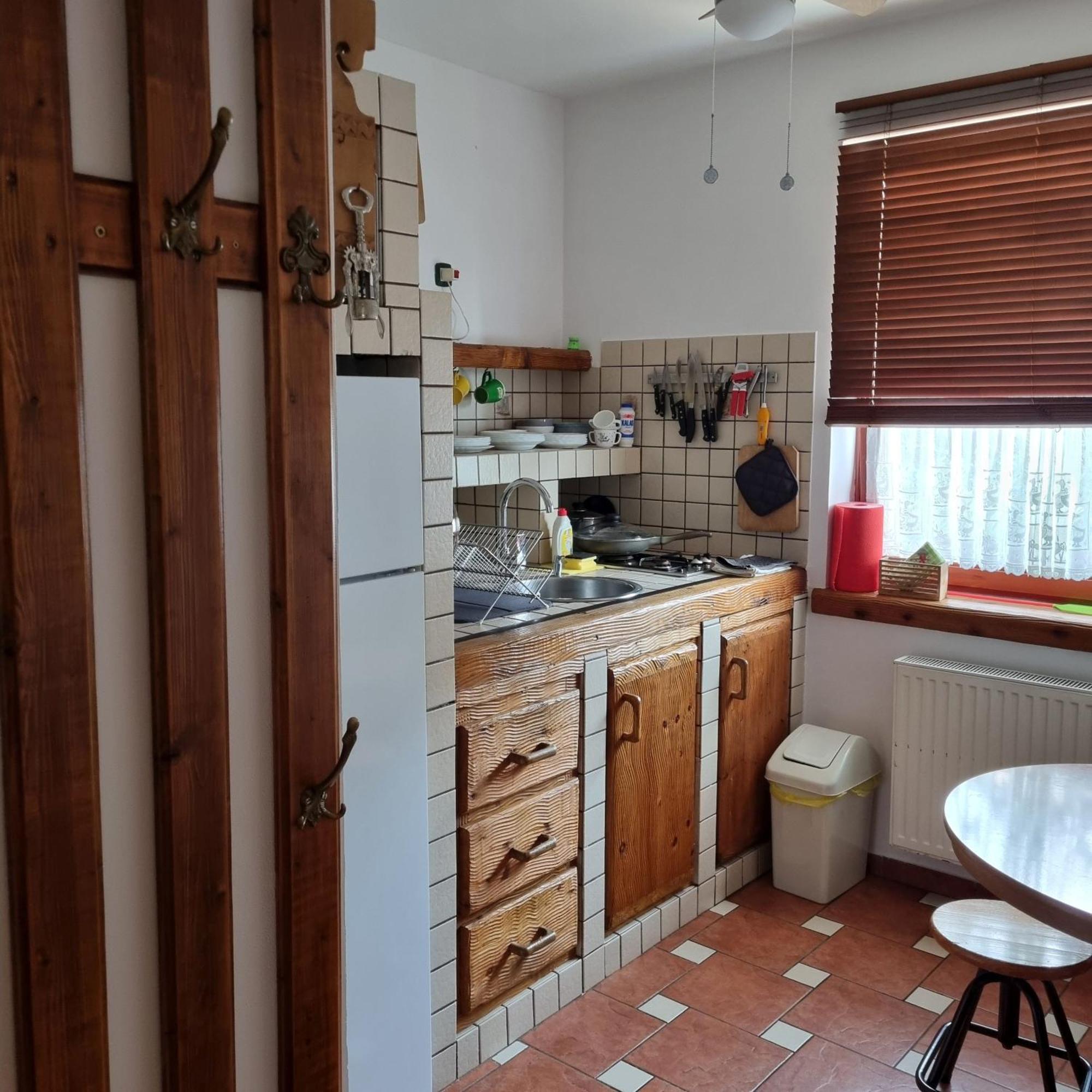 Kertvarosi Apartman Tiszaújváros Buitenkant foto